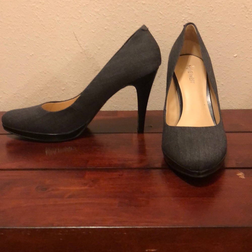 Nine West pumps